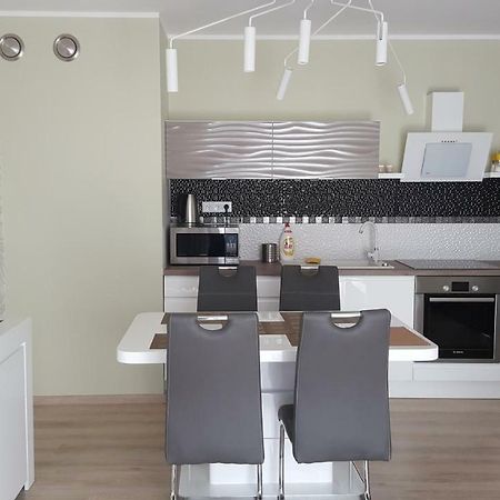 Wroclaw Apartamenty Kepa Mieszczanska Bagian luar foto
