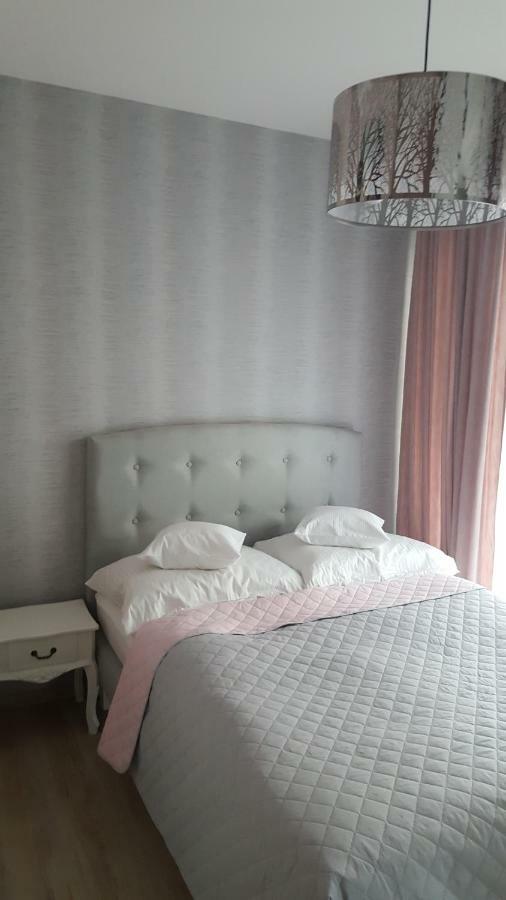 Wroclaw Apartamenty Kepa Mieszczanska Bagian luar foto