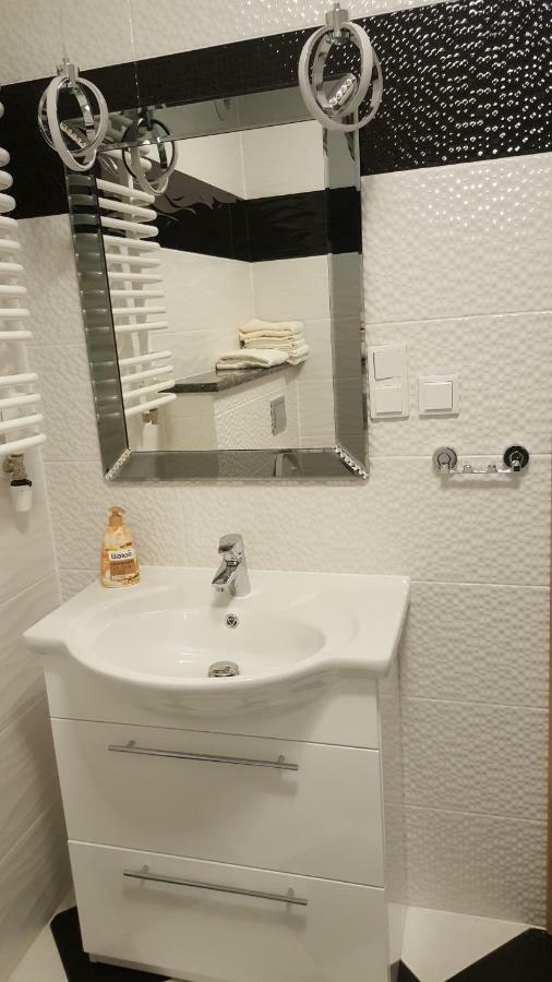 Wroclaw Apartamenty Kepa Mieszczanska Bagian luar foto